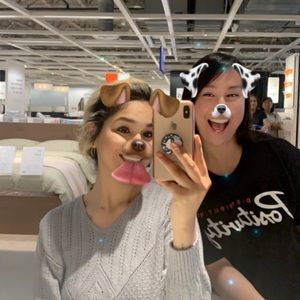 Meet your Posher, Cynthia